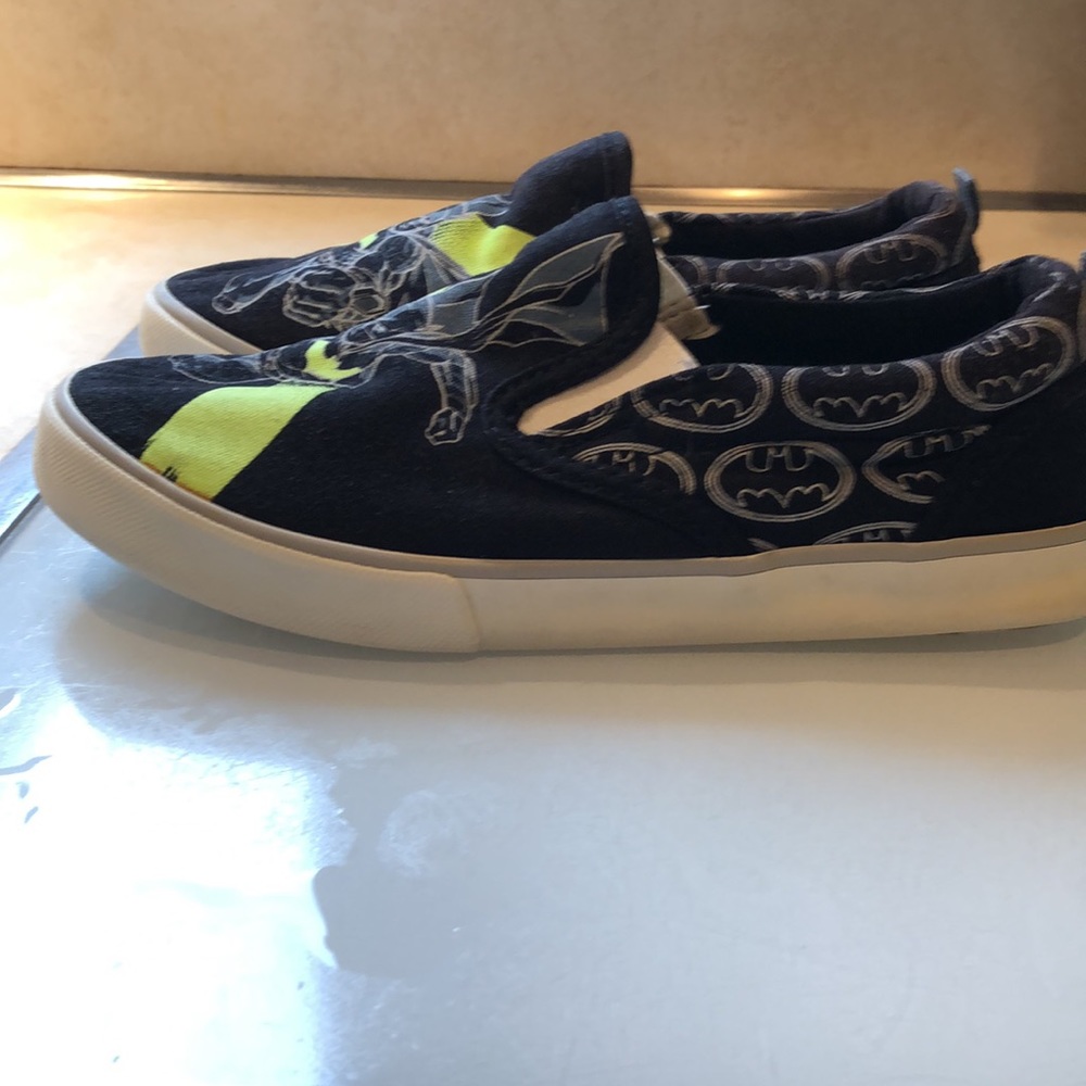 Gap Kids DC Batman Slip On Sneakers - Picture 5 of 8